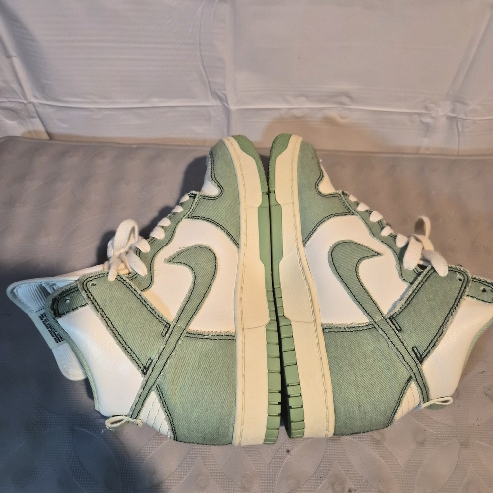 Women Nike Dunk High 1985 Green Denim 2022 Size 7.5- (5 1/2 Or 6 Boys) - Picture 3 of 6